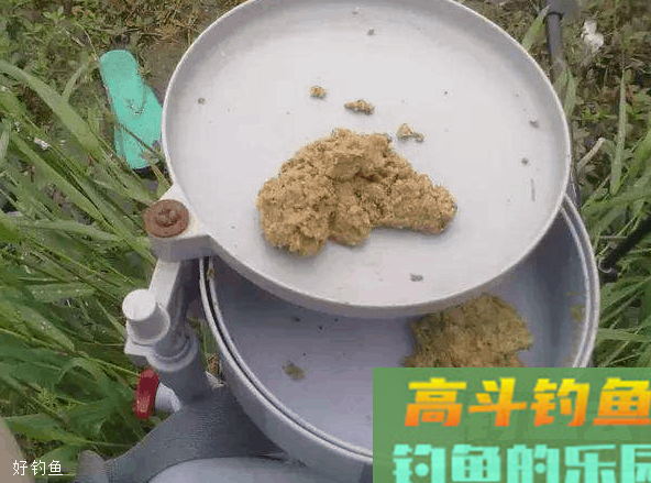 冬季垂钓加这些饵料，专门钓大鱼