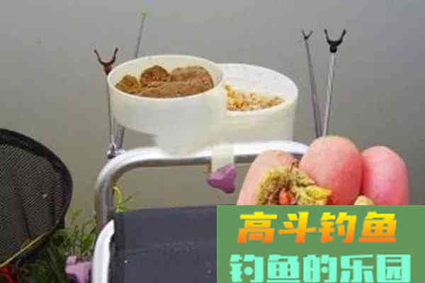 夏季野钓小鱼闹，2个用饵绝招