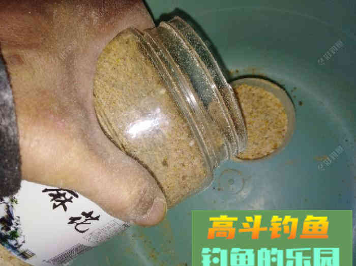 钓鲫鱼诱饵窝料，散炮饵的配制