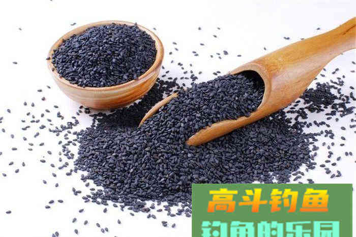 一款深秋钓鲫鱼专用饵料配方