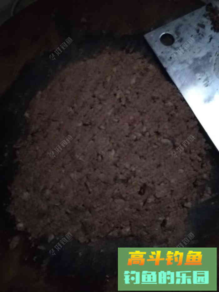 钓罗非鱼用什么饵料，分享一款自制饵料配方