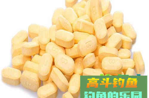 水库钓鲤鱼饵料配方，十分符合秋天鲤鱼摄食需要