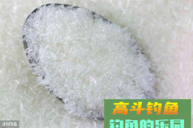自制纯天然饵料配方，诱鱼聚鱼效果好