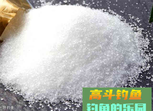 自制玉米粉钓鲤鱼饵料，爽钓整个秋季