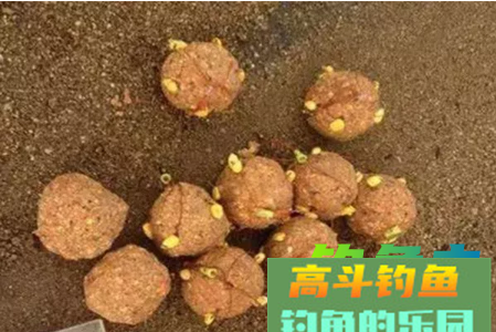 夏季常用槽食饵料配方，野钓大鱼必备