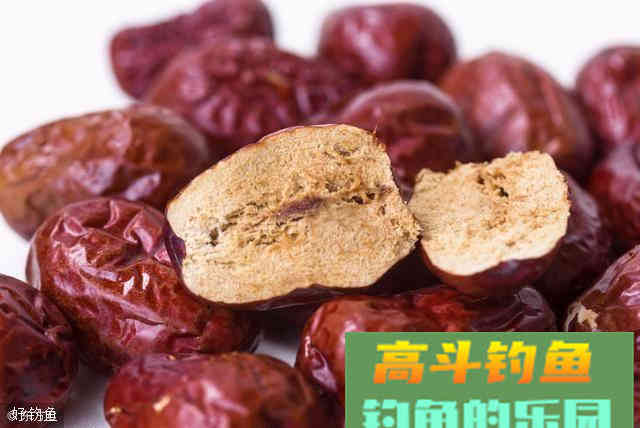 自制纯天然饵料配方，诱鱼聚鱼效果好