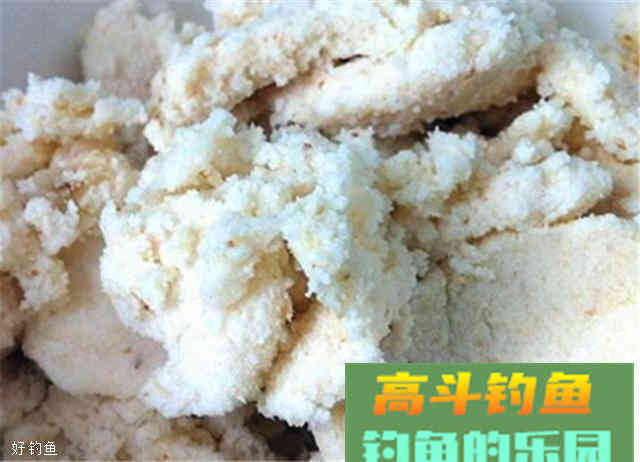 一款秋季通杀鲫鲤草的饵料配方