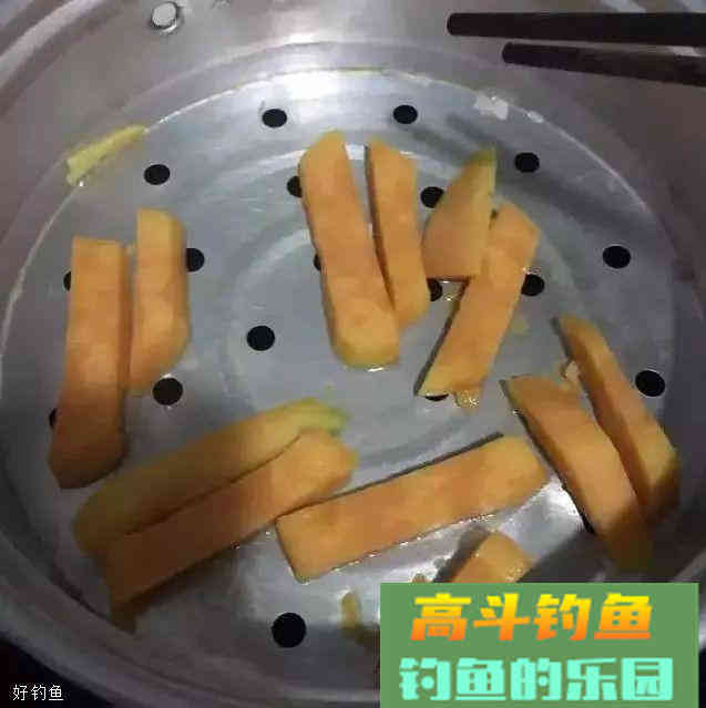 特制薯香饵料，入水5秒鲤鱼狂咬不止