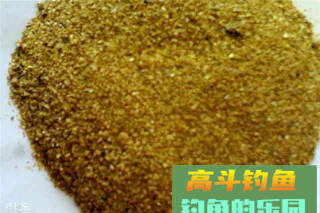 分享三款钓鲤鱼饵料配方，首选肯定是红薯